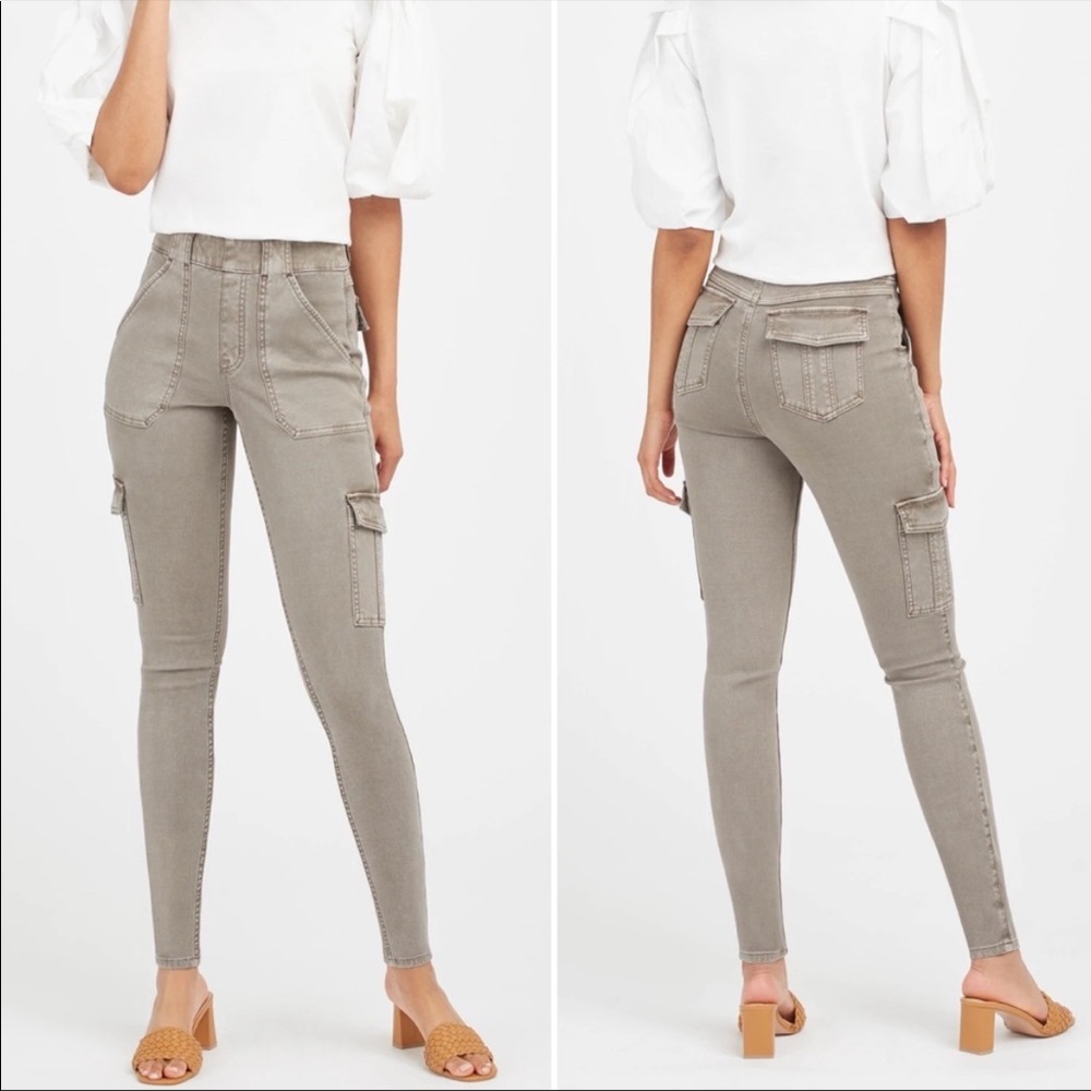 SPANX Stretch Twill Ankle Cargo Pants